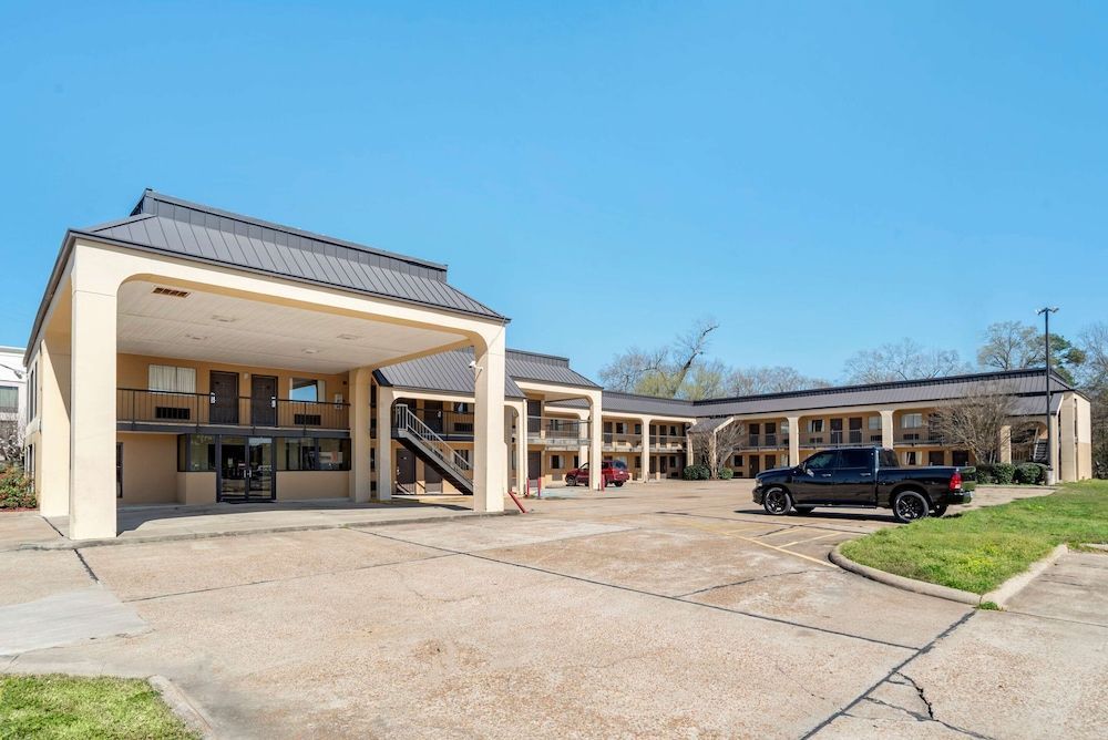 Econo Lodge Pearl - Jackson 1
