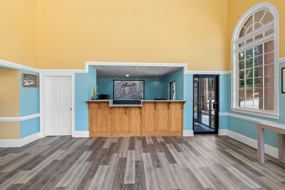 Super 8 by Wyndham Acworth/Atlanta Area 2