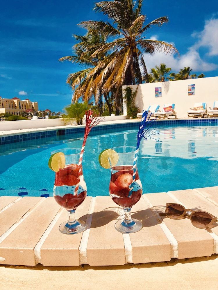 Karibu Aruba Boutique Hotel 1