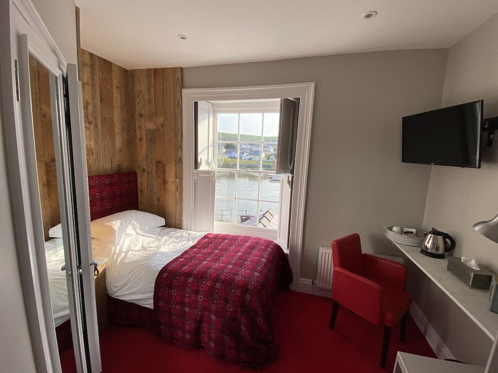 Harbourmaster Hotel 1