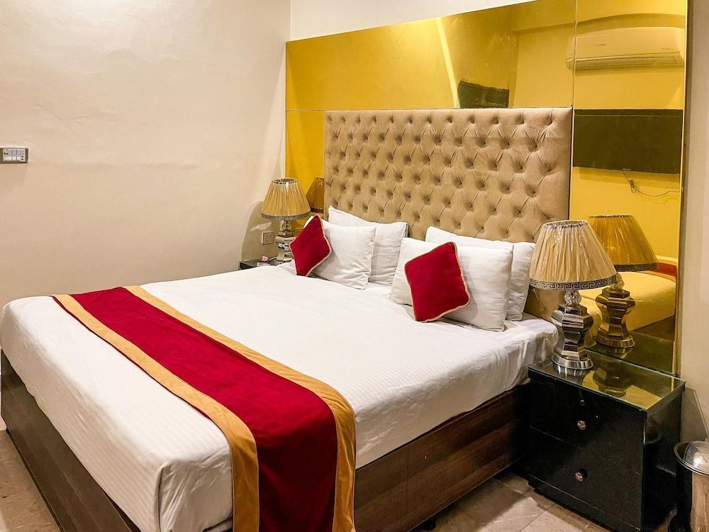 Rose Palace Hotel, Gulberg 2