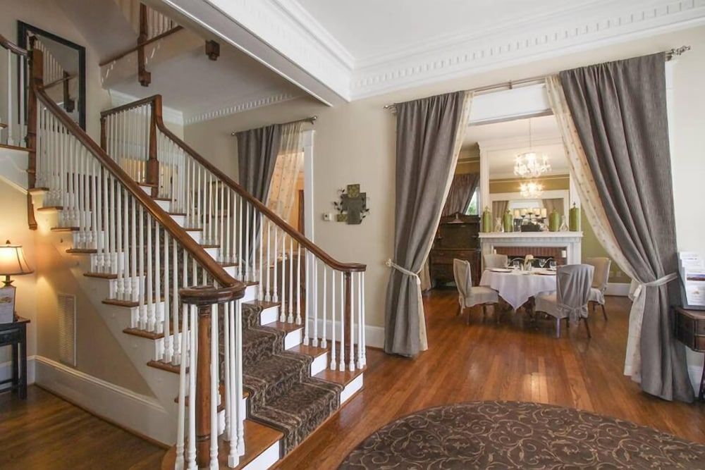 Burke Manor Inn & Pavilion 2