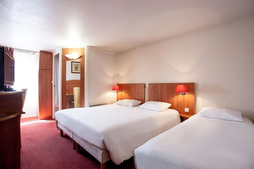 Hôtel Inn Design Mâcon Nord - Sancé 2