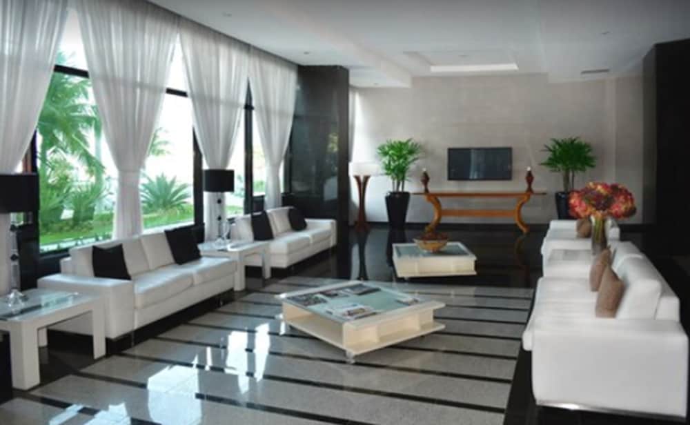 Royalty Barra Hotel 2