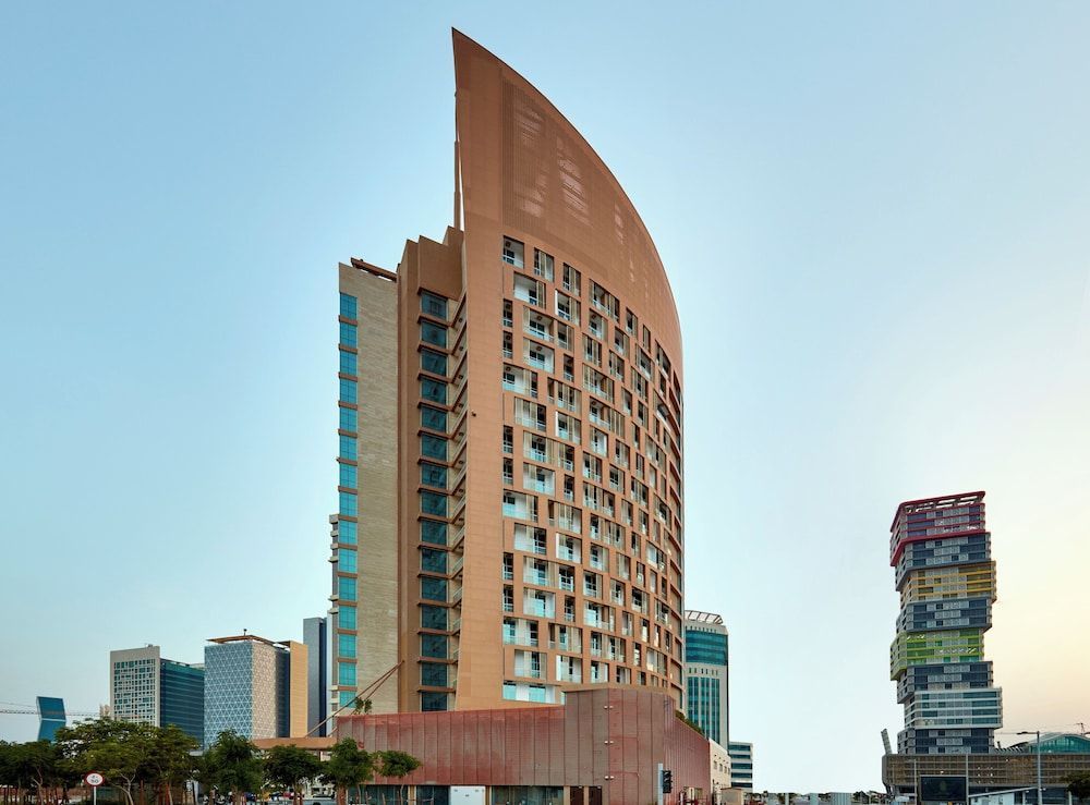 Staybridge Suites DOHA LUSAIL by IHG 1
