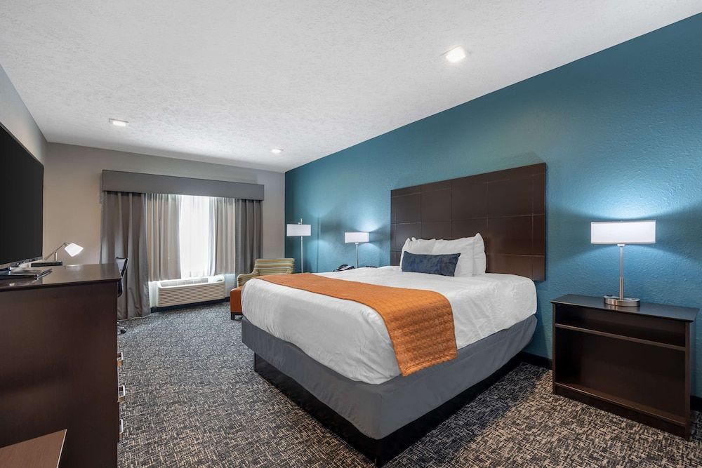 Best Western Plus Owensboro 1