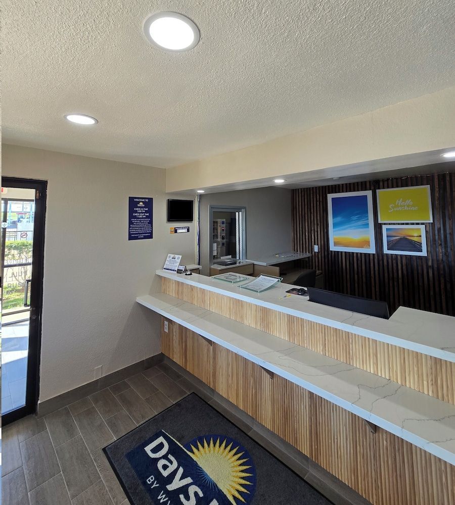 Days Inn by Wyndham Wichita Falls 2