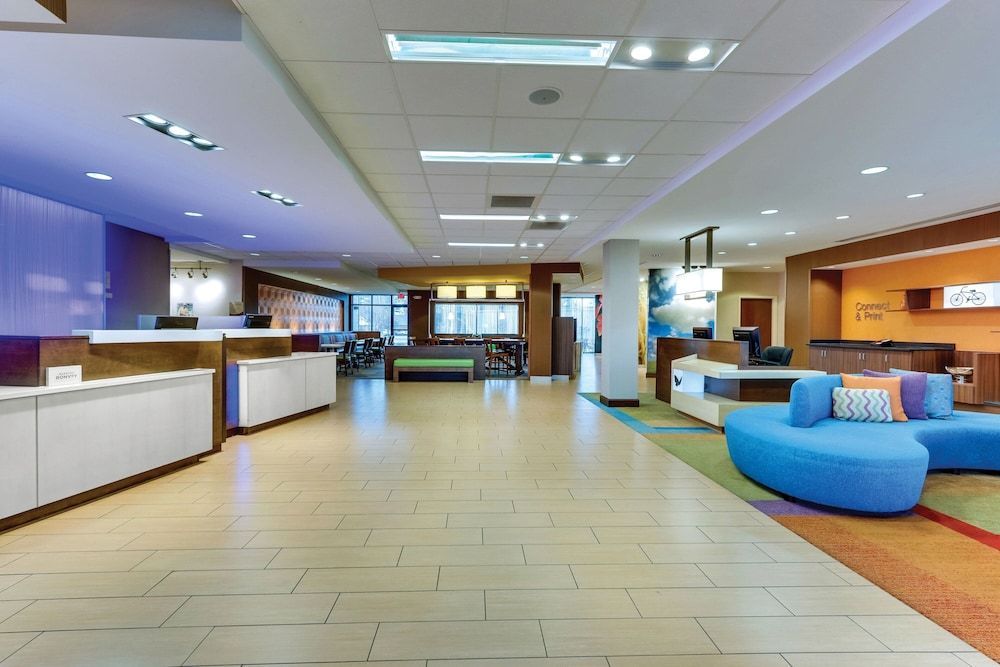 Fairfield Inn & Suites by Marriott Dunn I-95 2