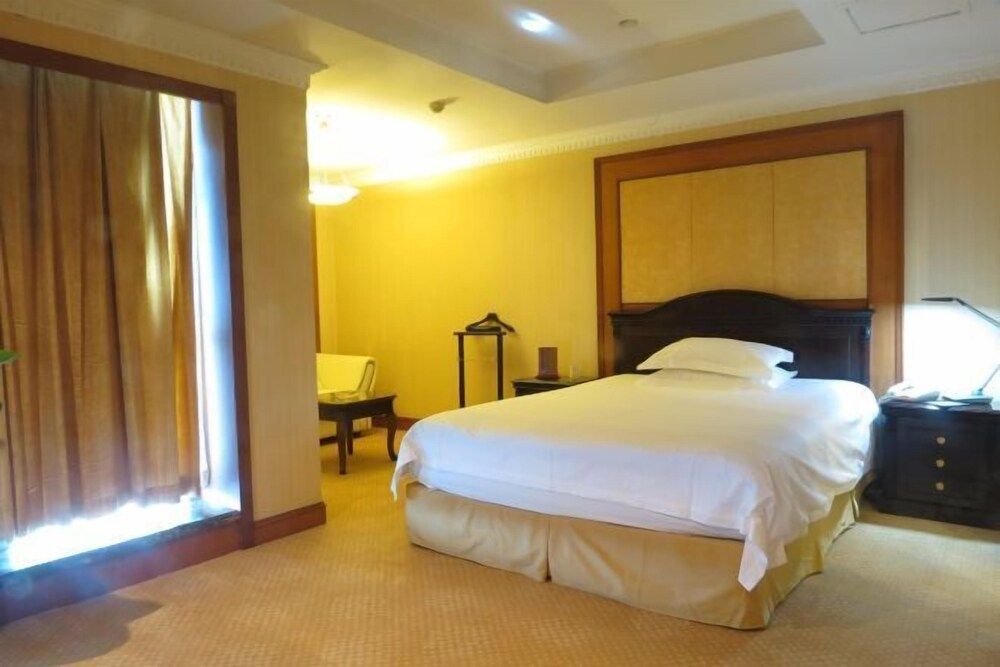 Zhejiang Hotel 1