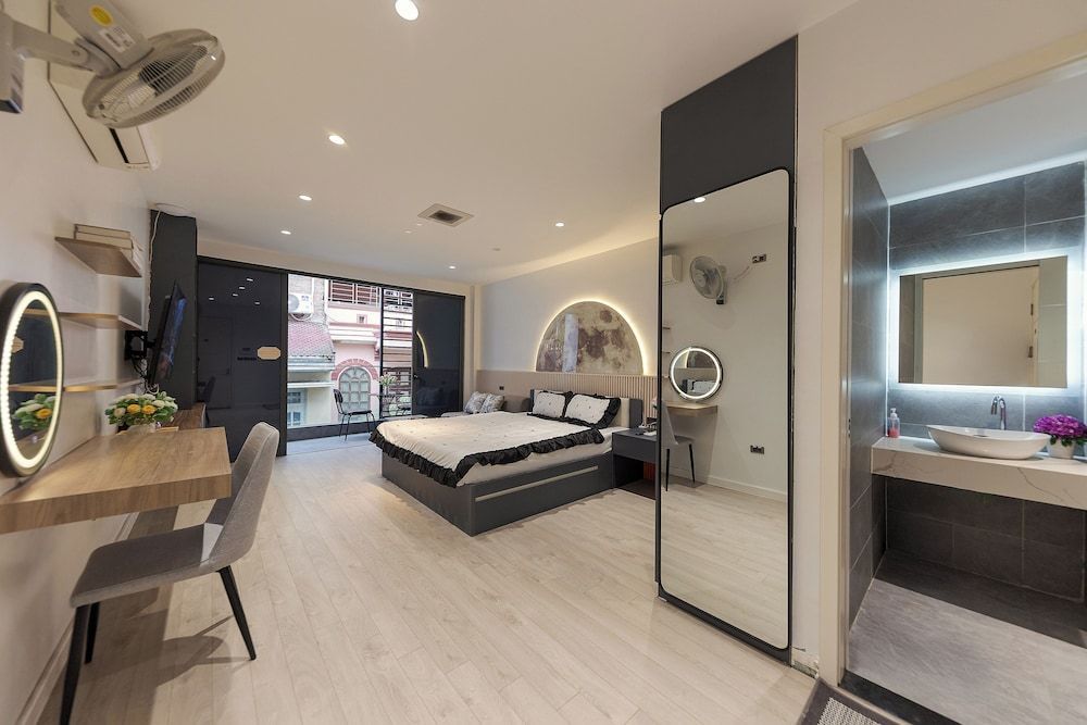 Moonlight Apartment 1