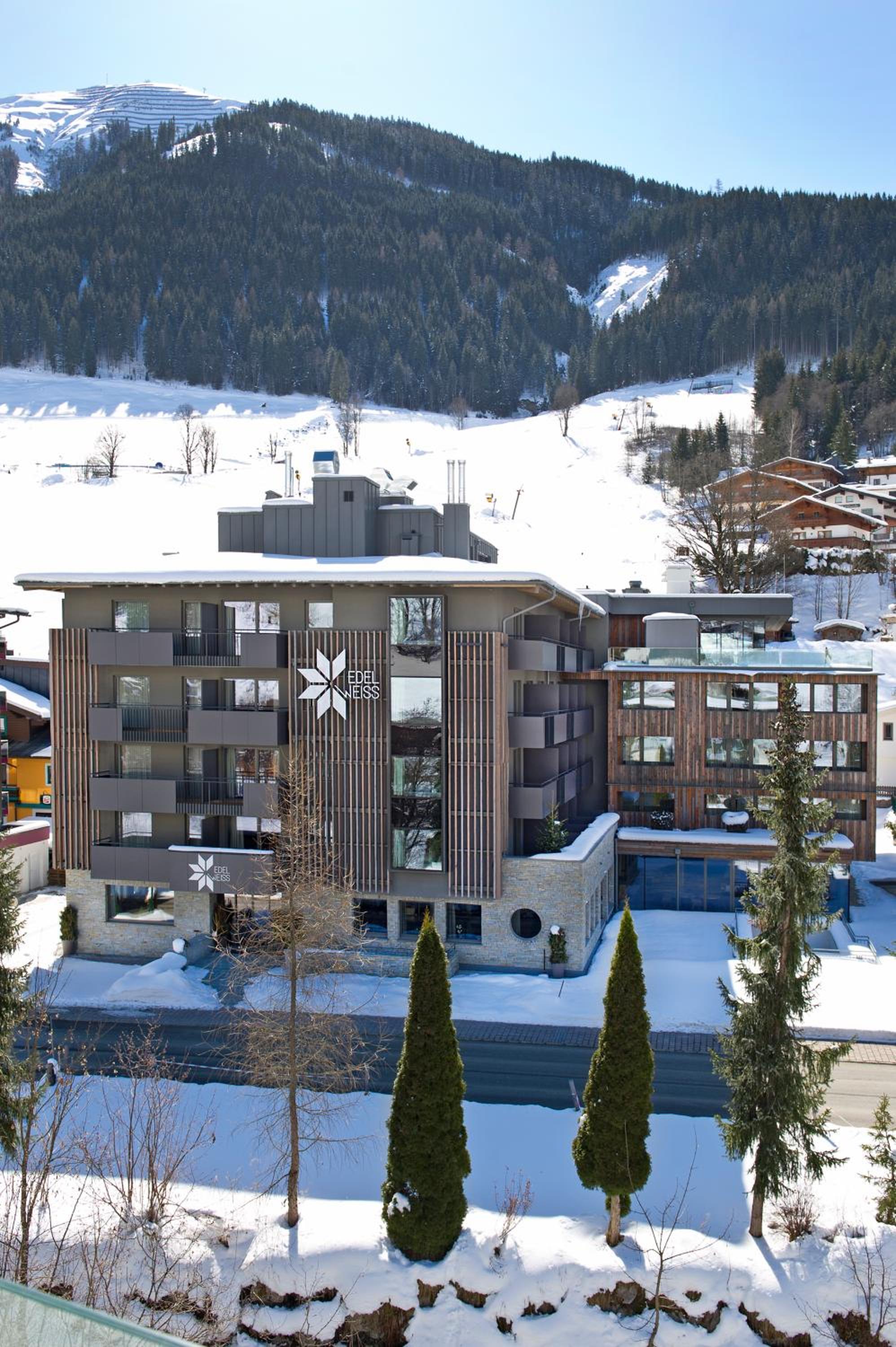 Hotel Edelweiss 2