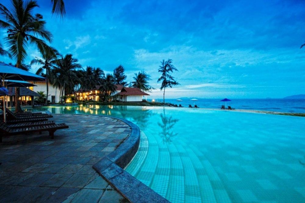 Sutra Beach Resort 1