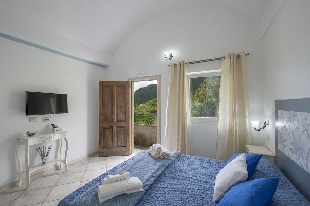 Il Mandorlo 2