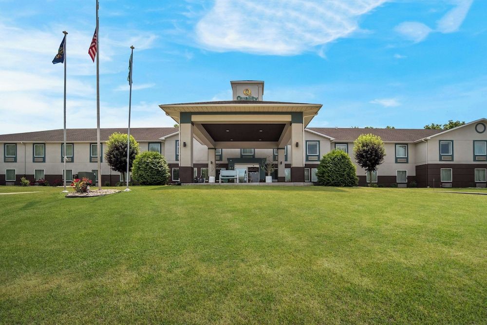 Quality Inn & Suites Chambersburg Northeast 1