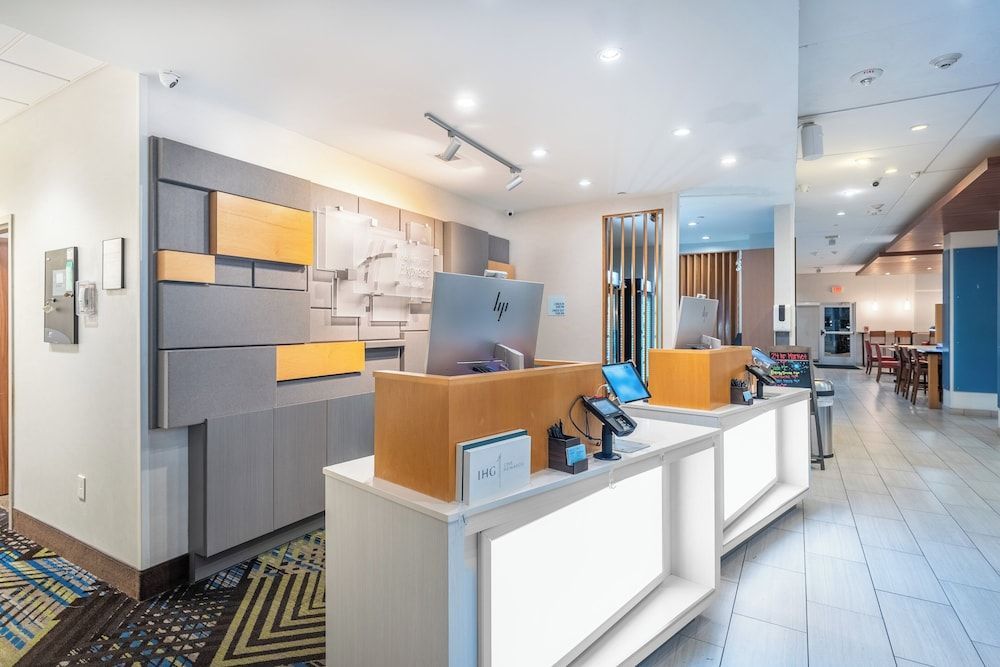 Holiday Inn Express & Suites NASHVILLE NORTH - SPRINGFIELD by IHG 1