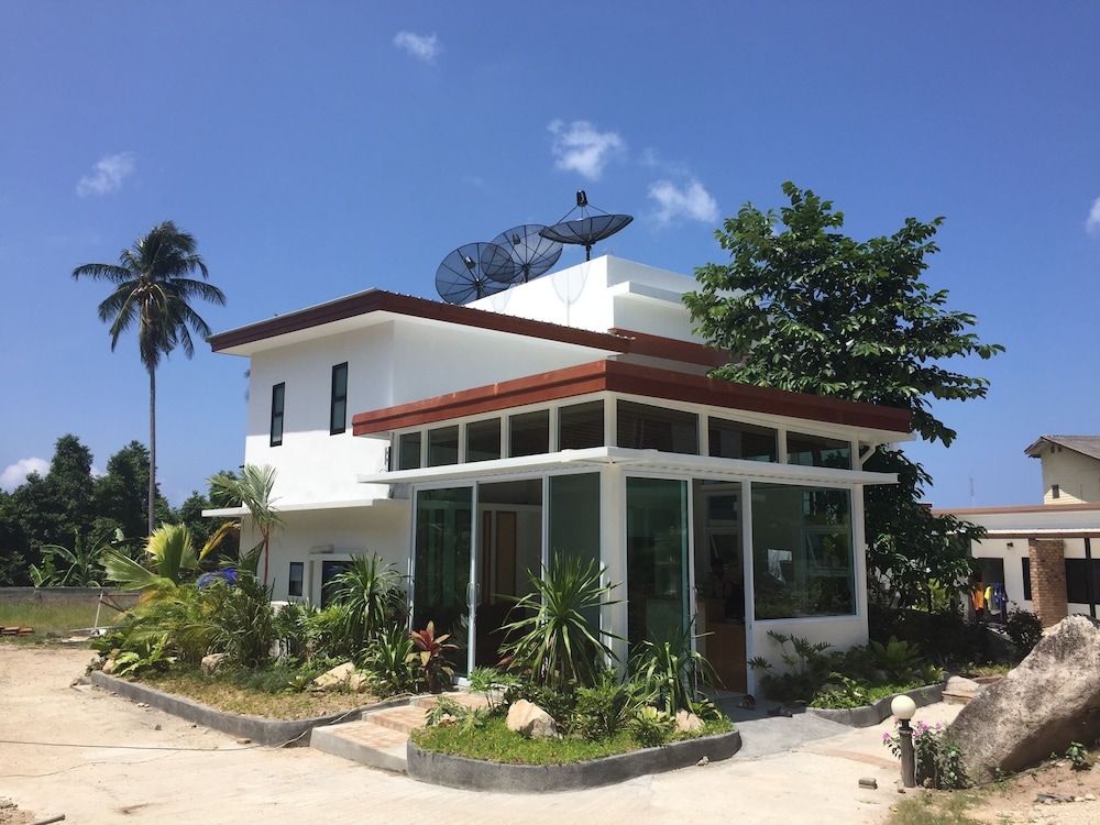 Field-D House 2