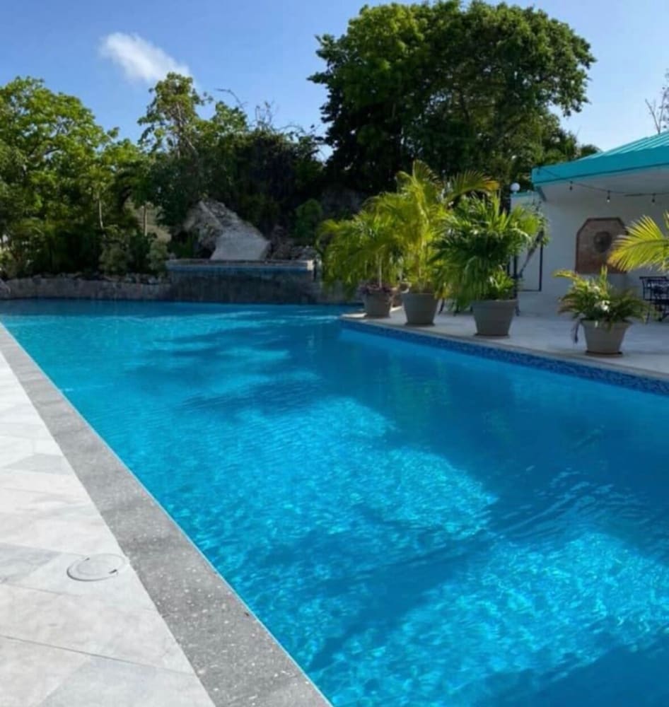 Flamboyan on the Bay Resort and Villas 1