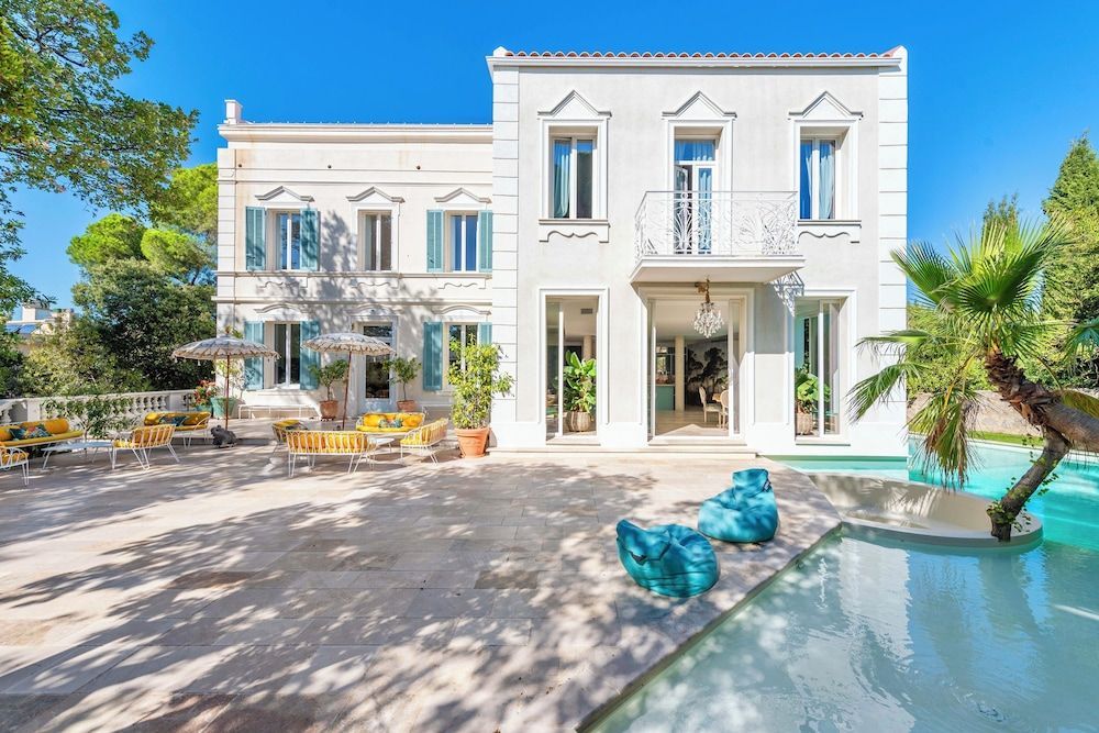 Villa Carbo 1