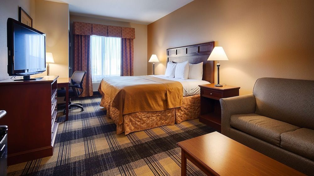 Best Western Lockhart Hotel & Suites 1