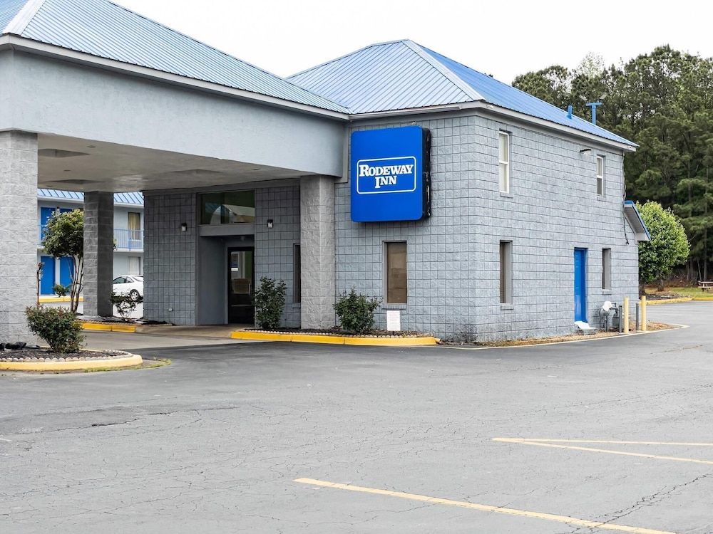 Rodeway Inn & Suites Carrollton 1