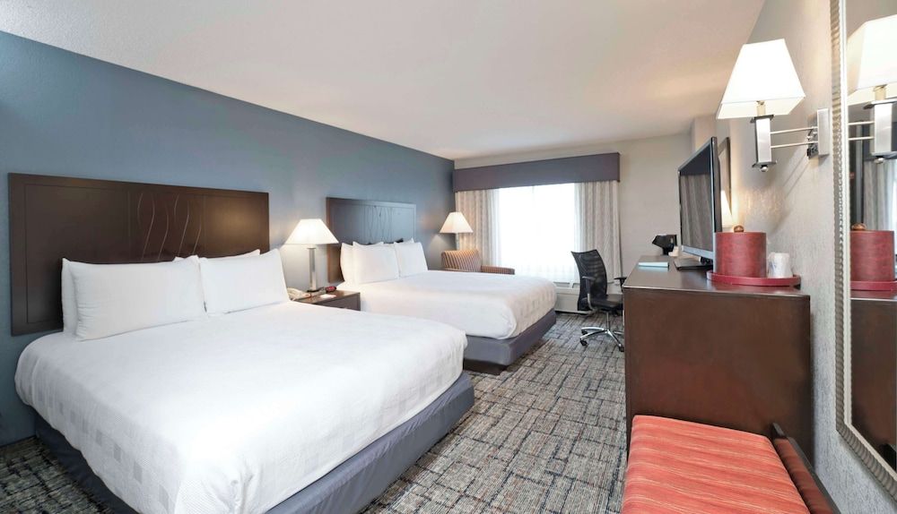 Best Western Plus Hotel & Conference Center 1