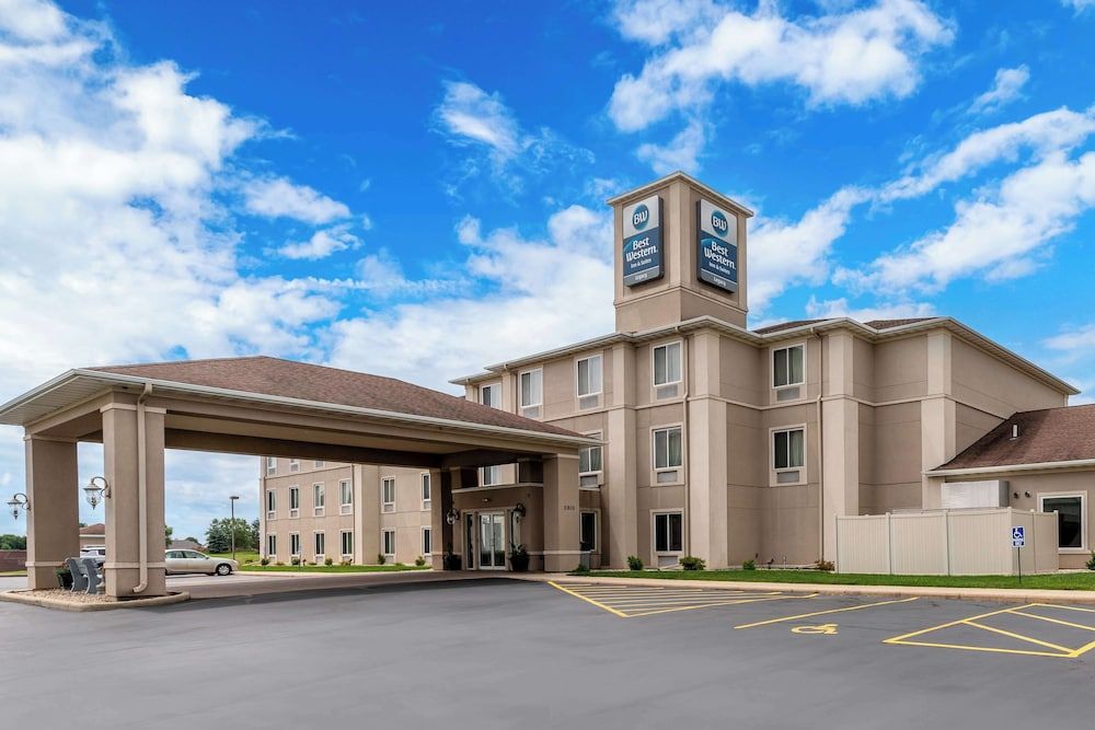 Best Western Legacy Inn & Suites Beloit/South Beloit 1