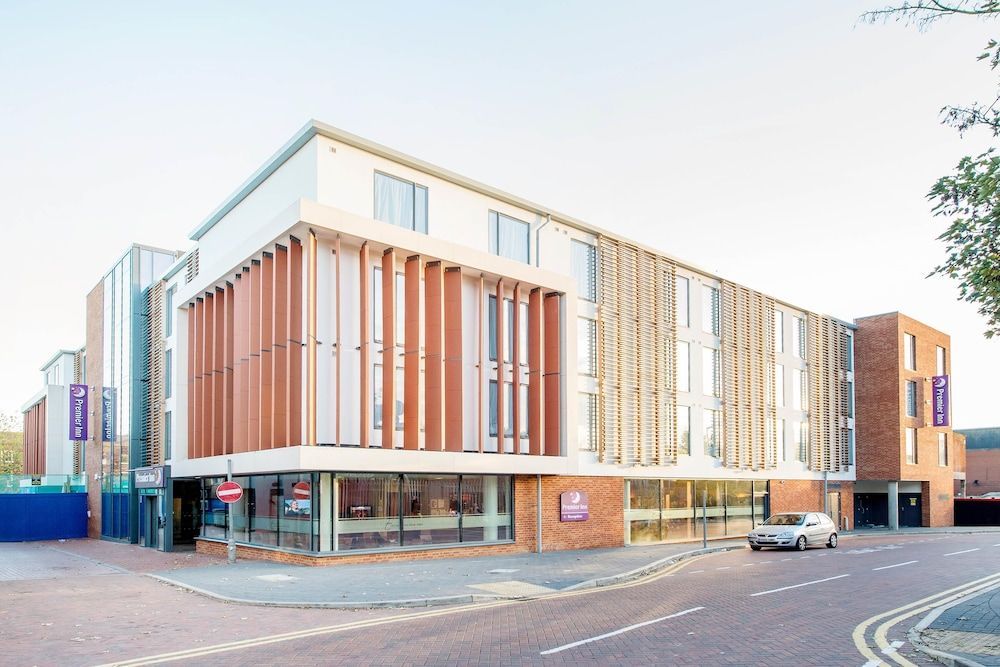 Premier Inn St Albans City Centre 1