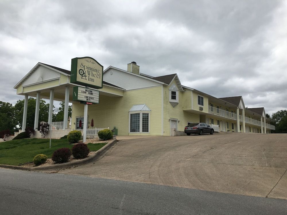 Spinning Wheel Inn 1