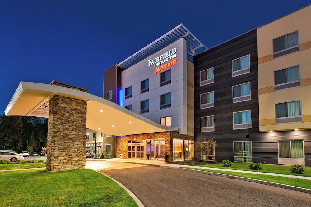 Fairfield Inn & Suites by Marriott Plattsburgh 1