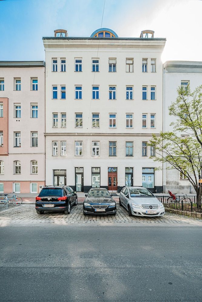 easy-flat Augarten - Apartments near Danube and Metro 1