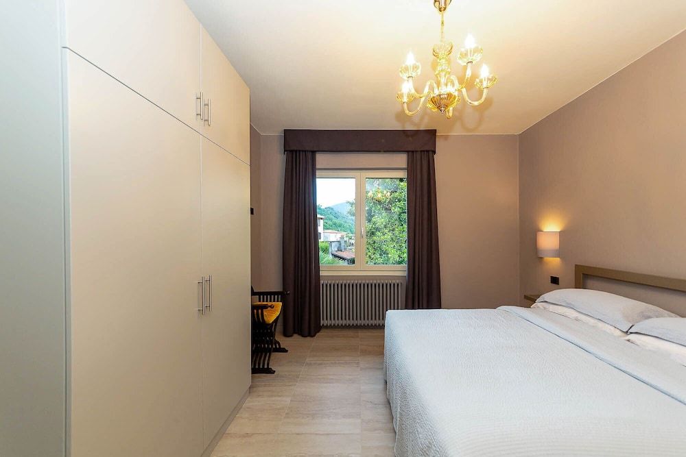 Villa Sarchi 2
