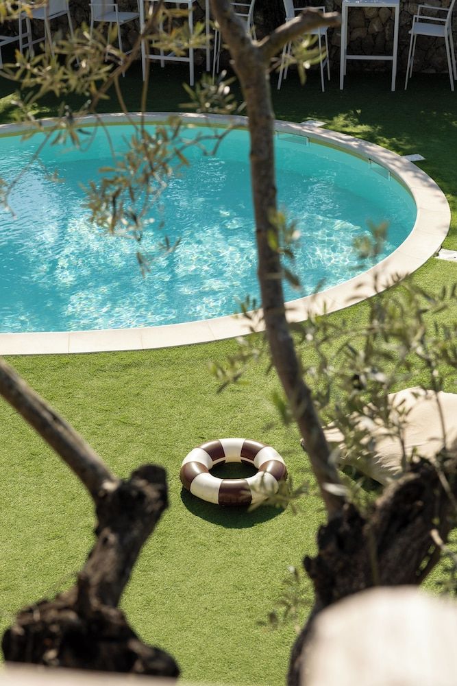 MelRose Relais 1