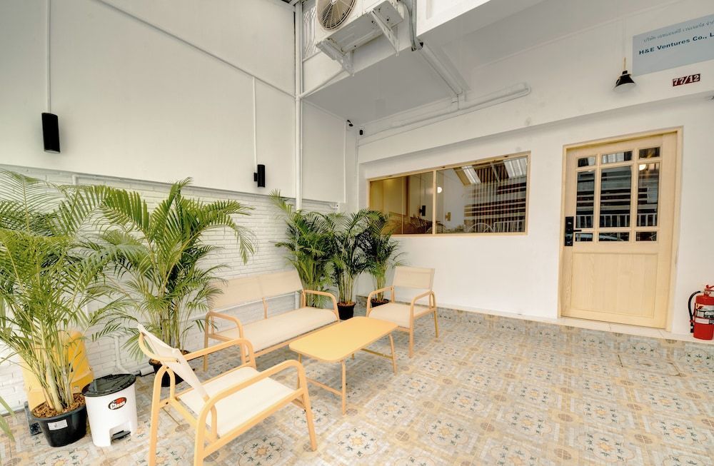 The Ostel Hostel Bangkok 1