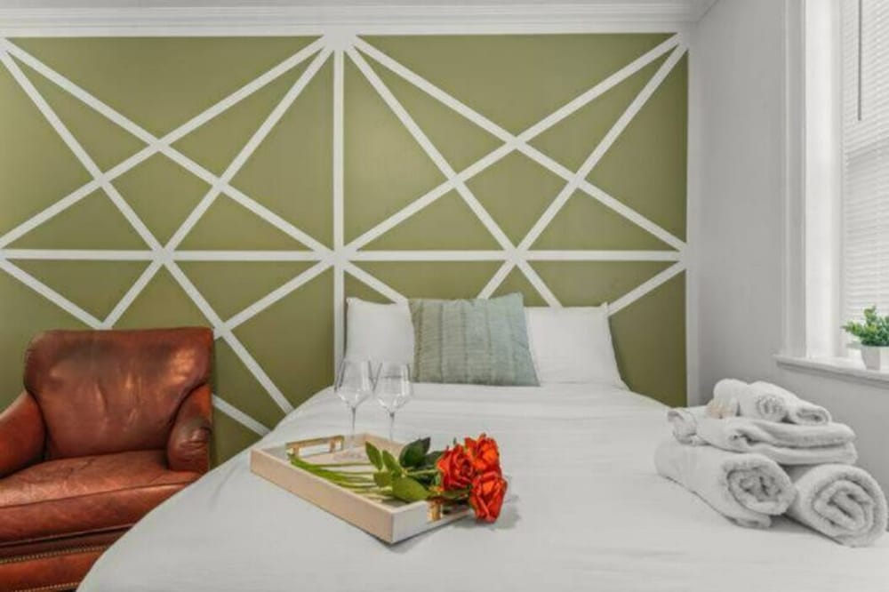 Cozy&Chic Apartments Near Downtown 1