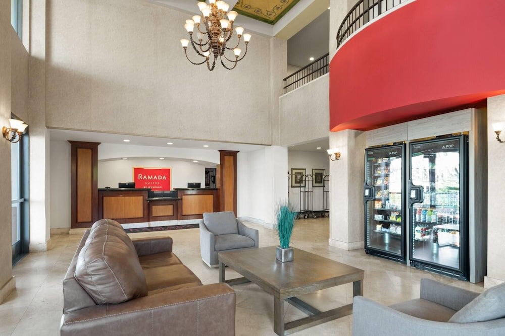 Ramada Suites by Wyndham San Diego/Hotel Circle Area 2