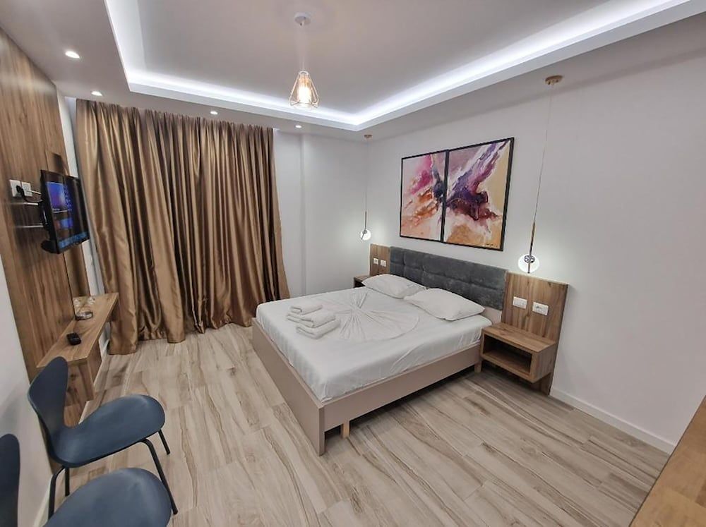 Joanna Suites 2