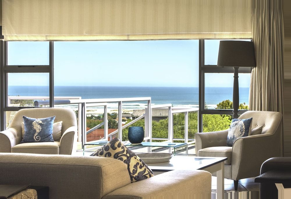 Home with an Ocean view 1