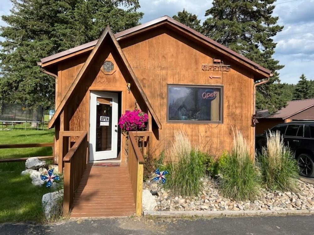 Spring Creek Inn 1