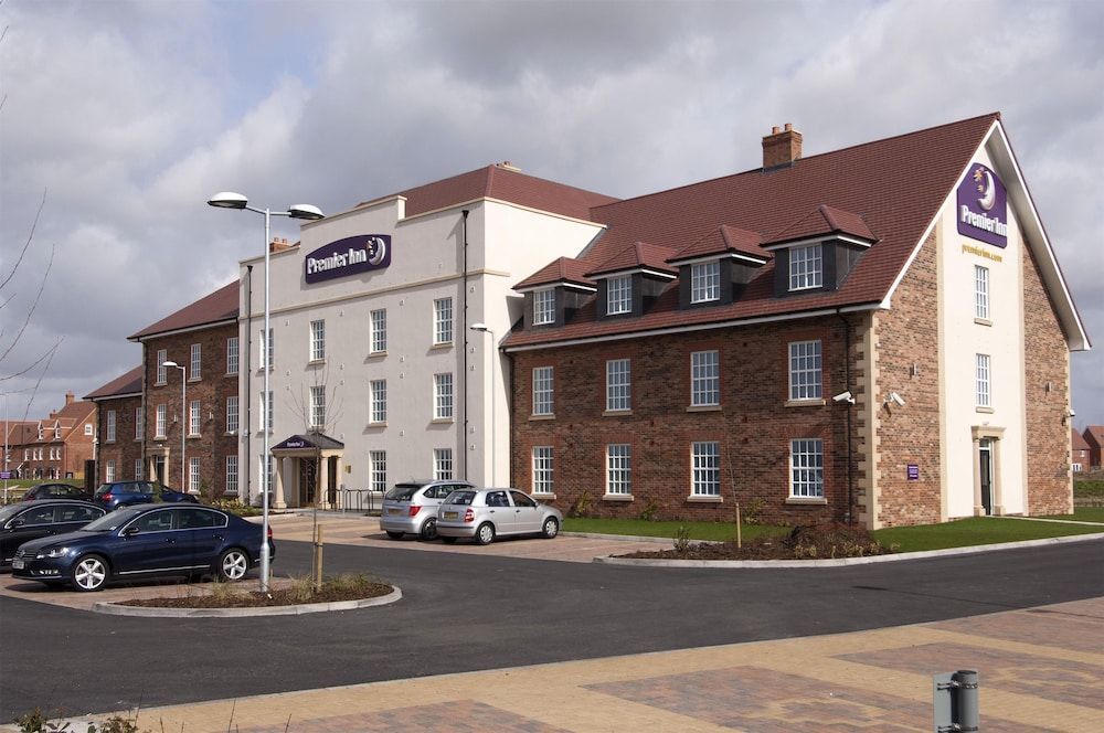Premier Inn Bedford South - A421 1