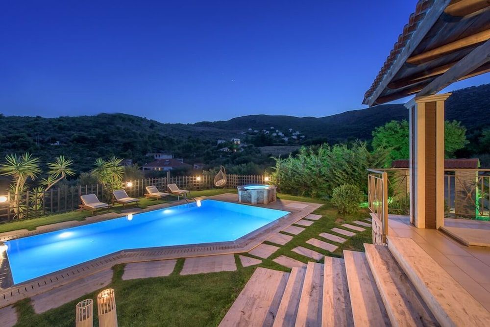 Limneon villas 1