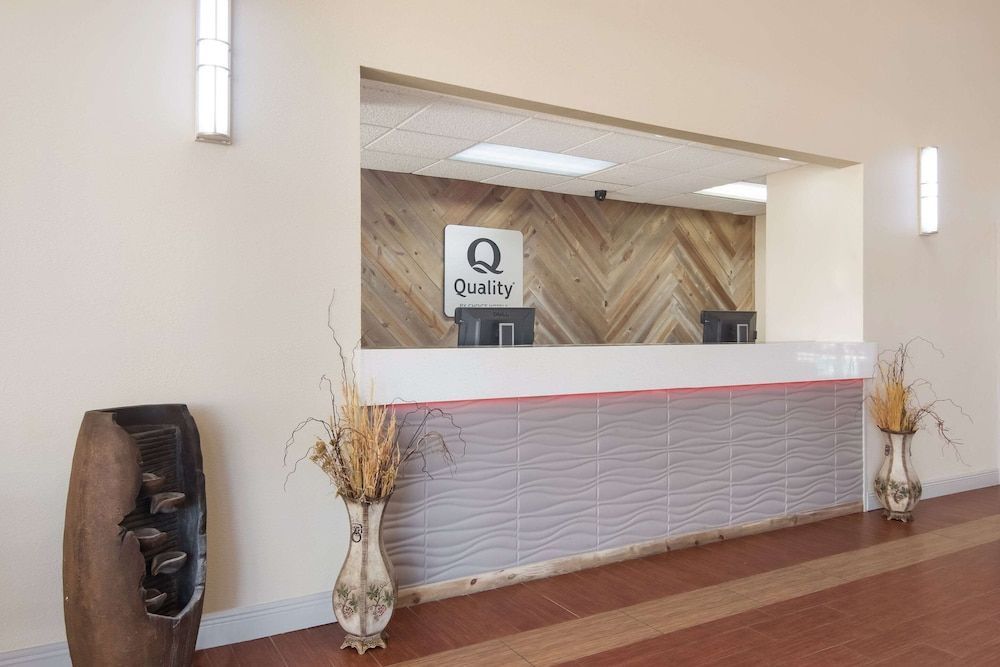 Quality Inn Magnolia 2