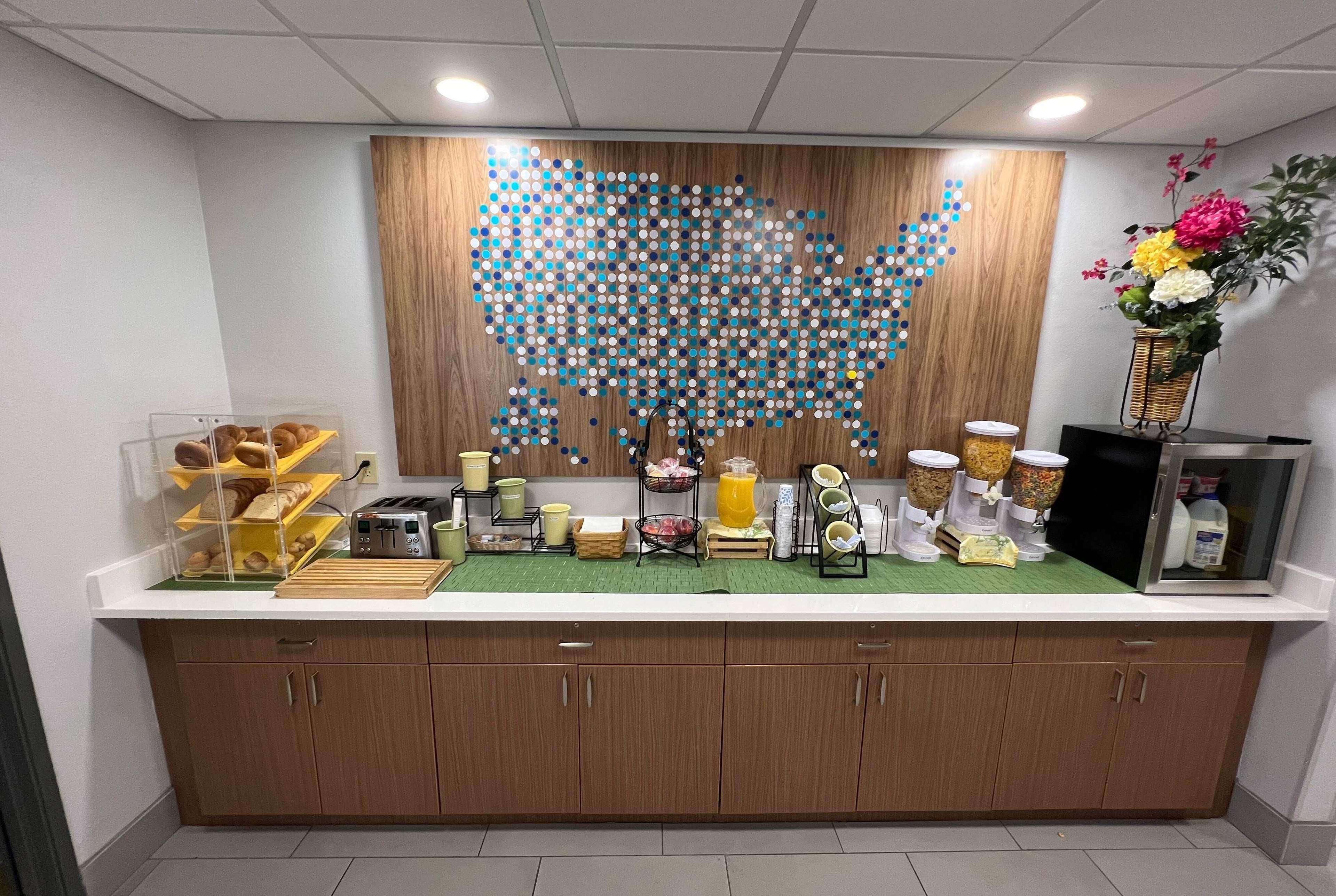 Microtel Inn & Suites By Wyndham Charlotte/Northl 2