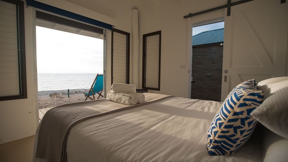 South Sea Island 1