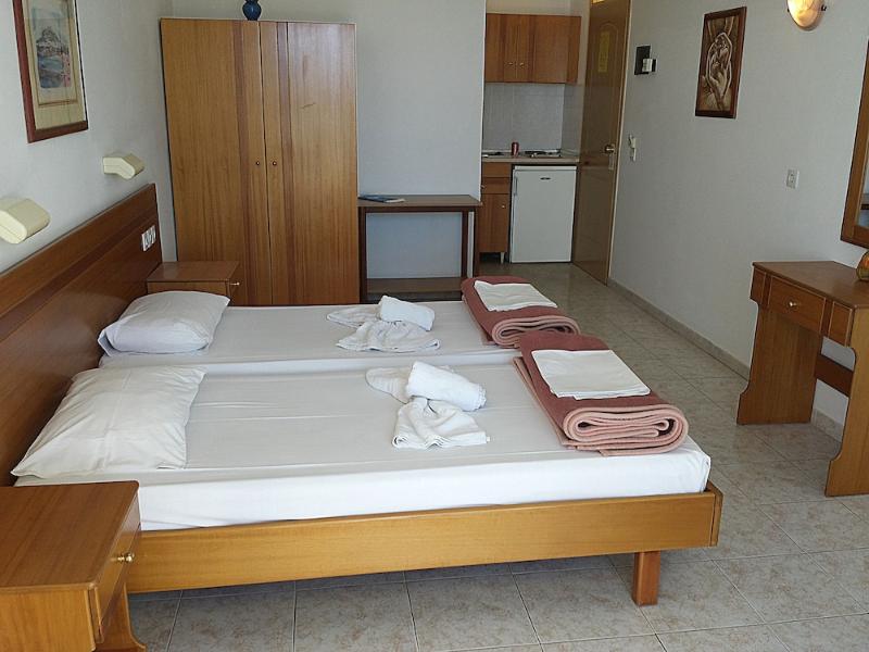 Stella View - Adults Only 2