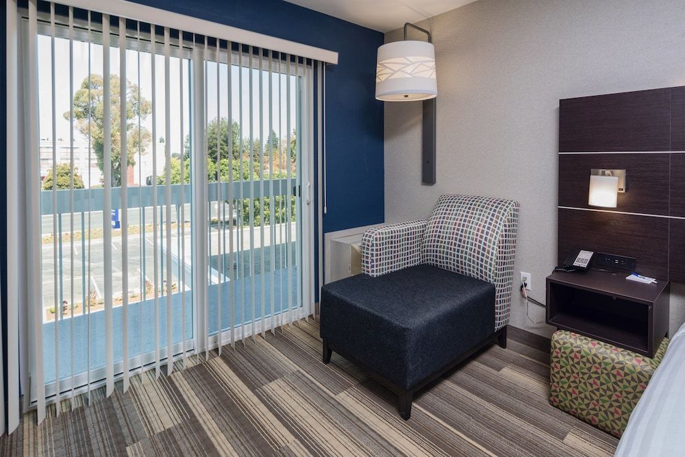 Holiday Inn Express SUNNYVALE - SILICON VALLEY by IHG 2