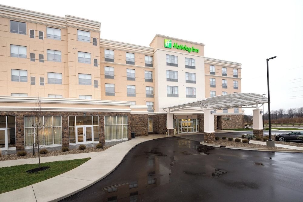 Holiday Inn & Suites KALAMAZOO WEST by IHG 1