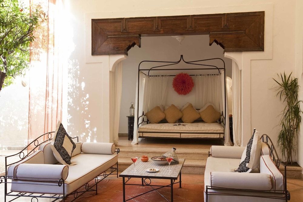 Riad Charaï 2