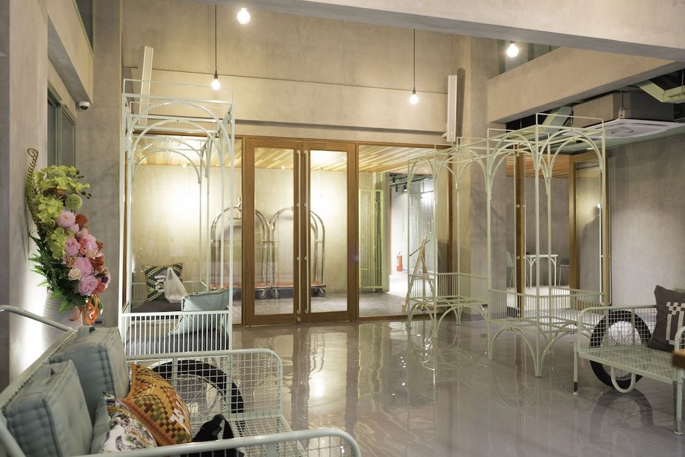 Samsen Street Hotel 2