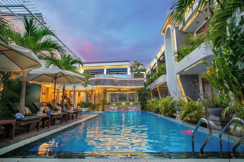 Cambana La Rivière Hotel 1