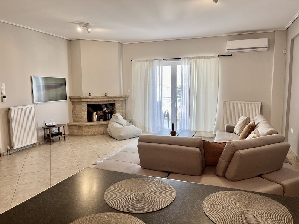 Hector Apartment Airport by Airstay 1